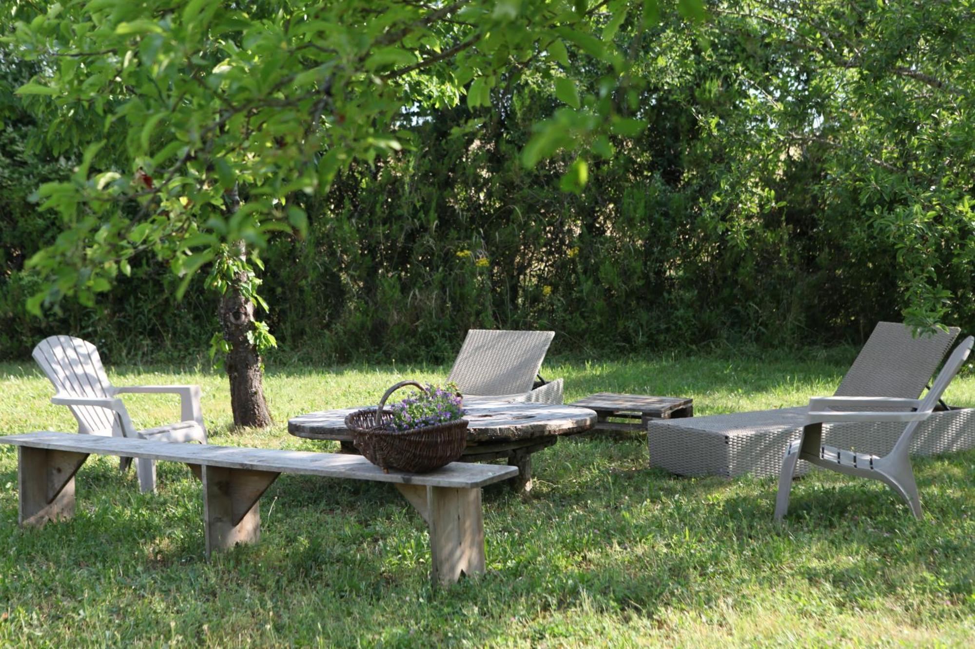 La Colline Etoilee Villa Saint-Père Екстериор снимка